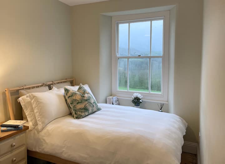 საძინებელი 4