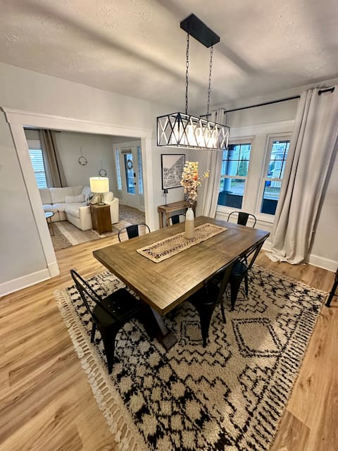 Cozy Chic Lakewood Home