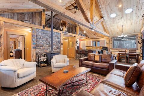 * *Private River Front Cabin * *
