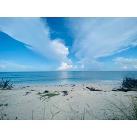 Shangri-la By The Sea, Green Turtle Cay