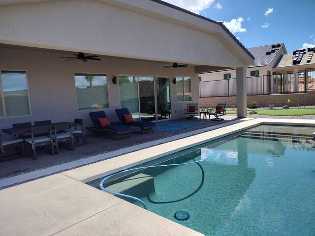 Mesquite Manor License #991957 gallery image 4