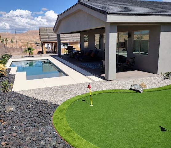 Mesquite Manor License #991957