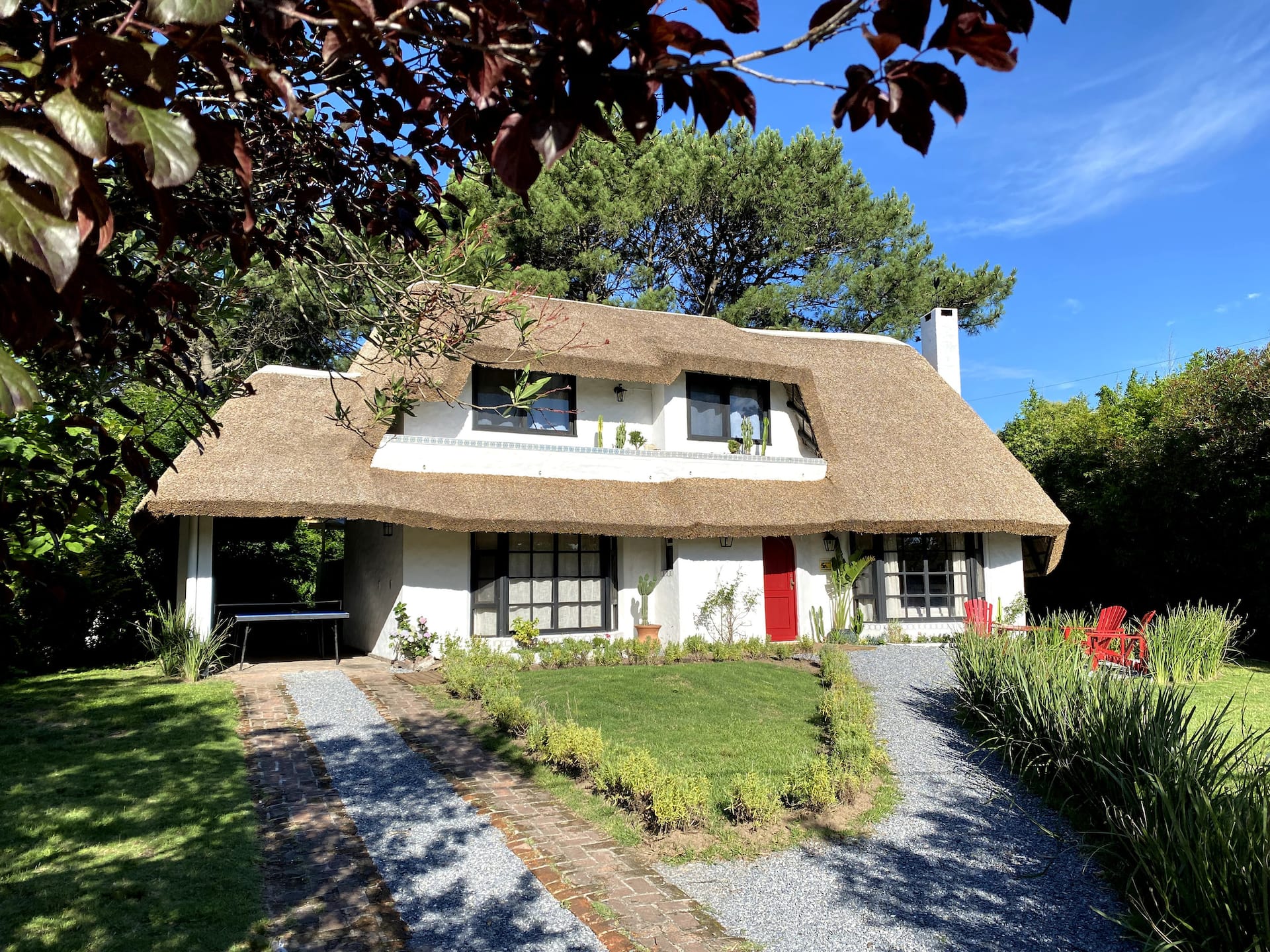 Cabaña La Sosiega in pine forests, Punta del Este
