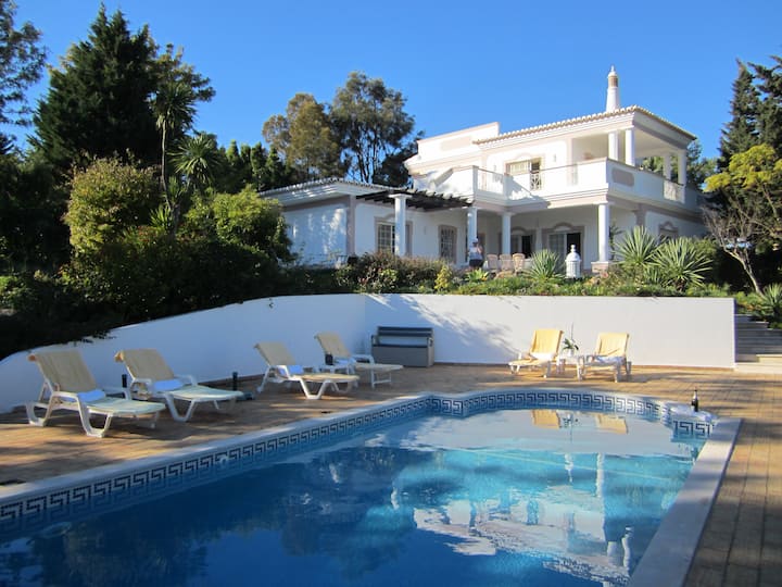 Villa With Private Pool - Alvor