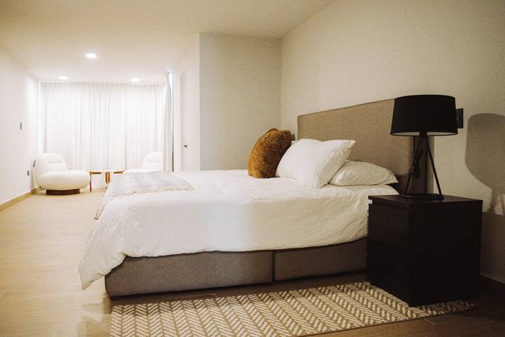 Modern 3-Bedroom Polanco Flat | Ideal for Groups gallery image 2