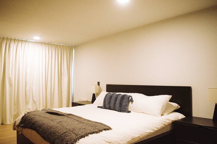 Modern 3-Bedroom Polanco Flat | Ideal for Groups gallery image 4