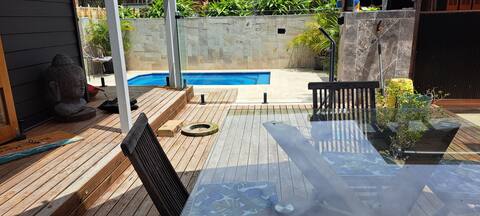 Top Airbnb: Pegs' Place in Sussex Inlet