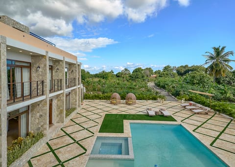 Luxury Villa La Chiquita | Private Pool & BBQ