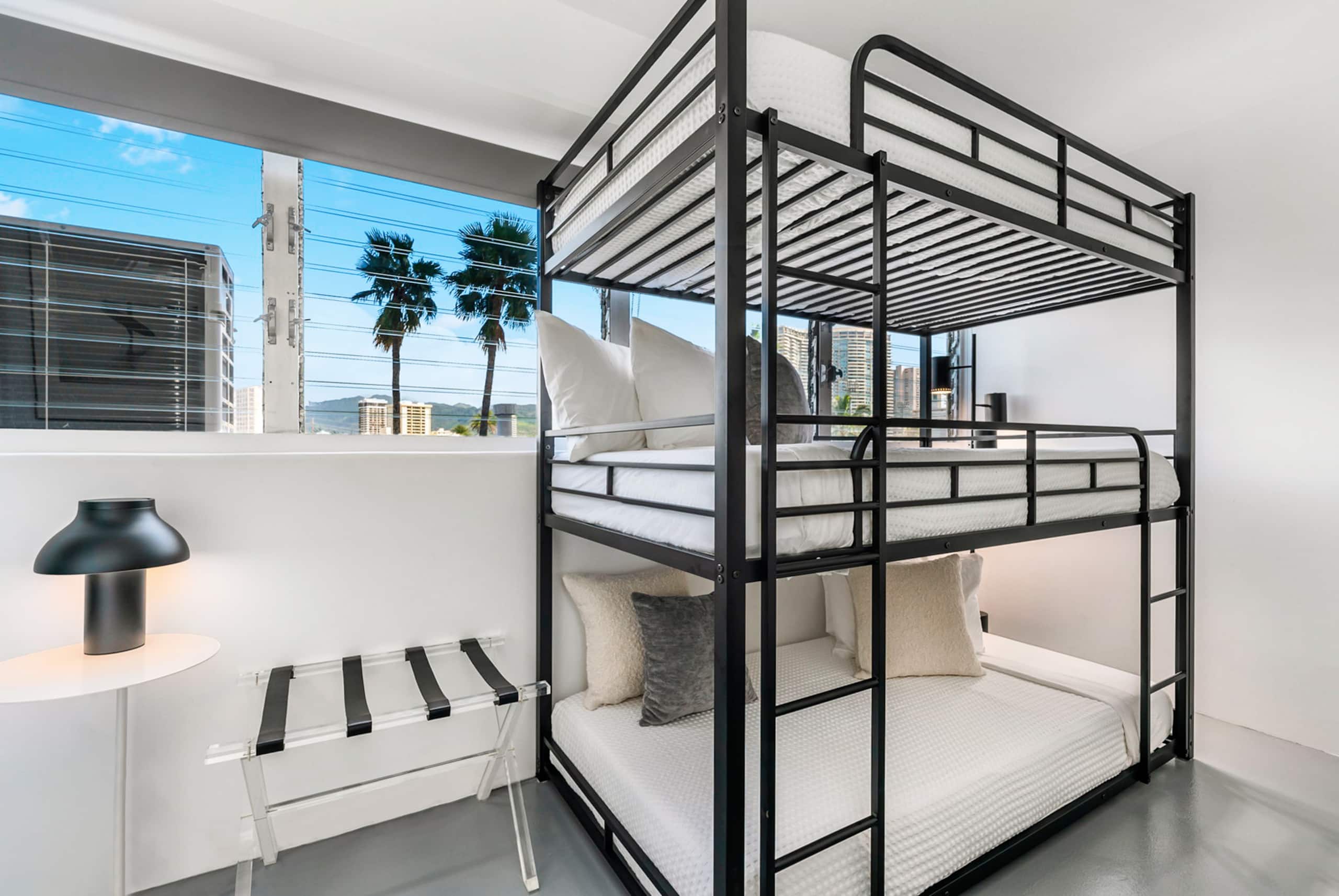 Alo + 2BR/2BA + Parking + Sleeps Up To 18 Guests! - Image 22