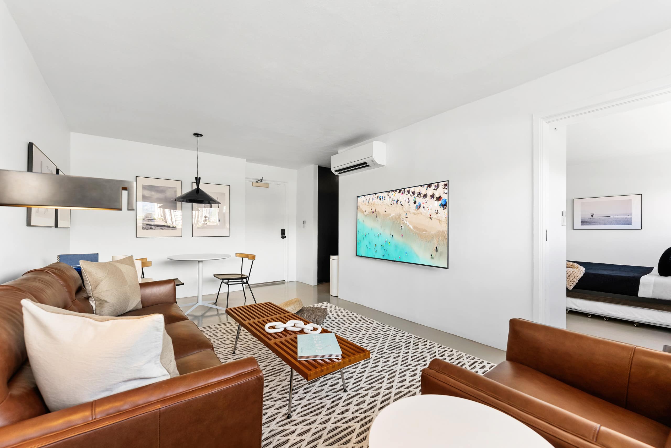 Alo + 2BR/2BA + Parking + Sleeps Up To 18 Guests! - Image 4