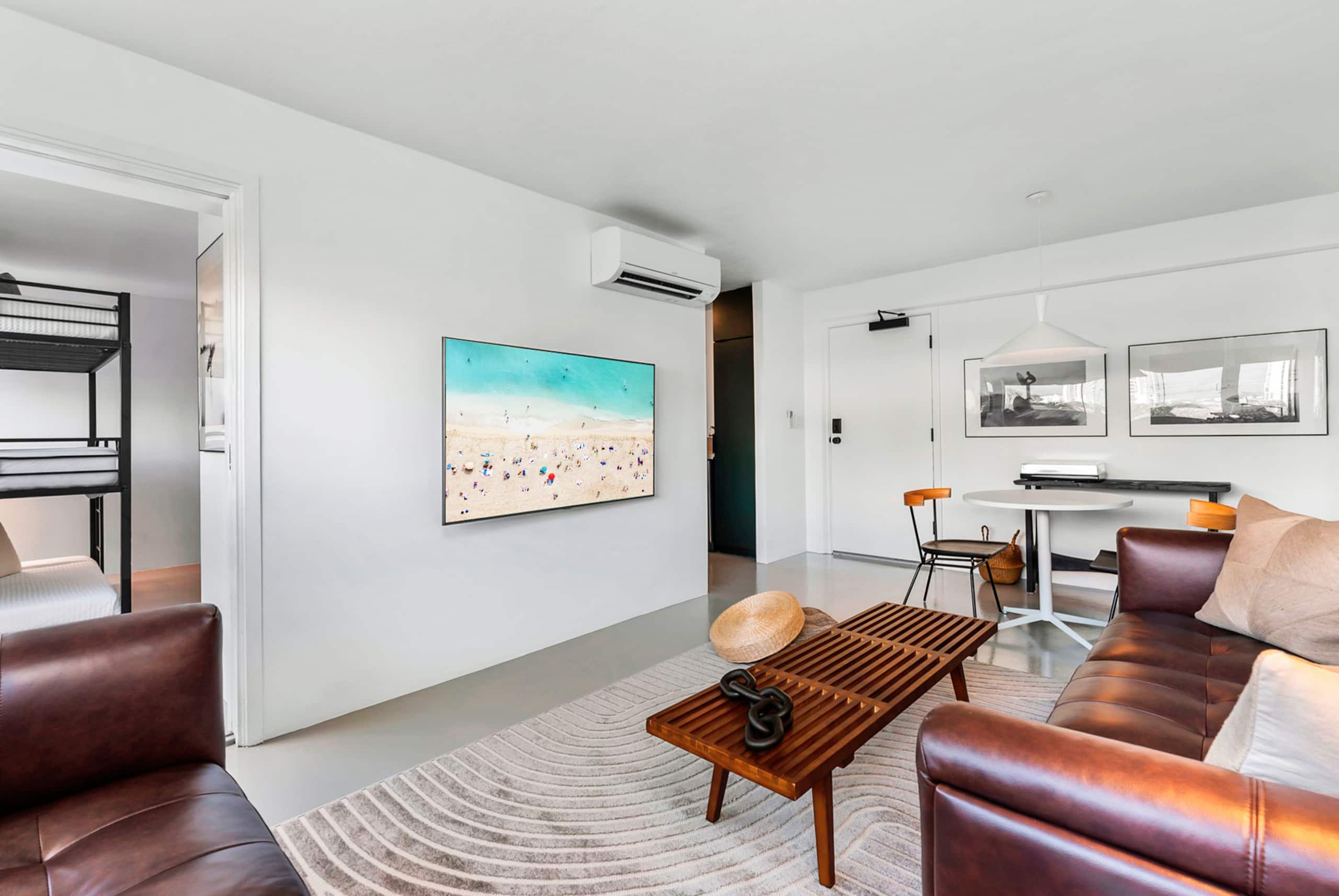 Alo + 2BR/2BA + Parking + Sleeps Up To 18 Guests! - Image 5
