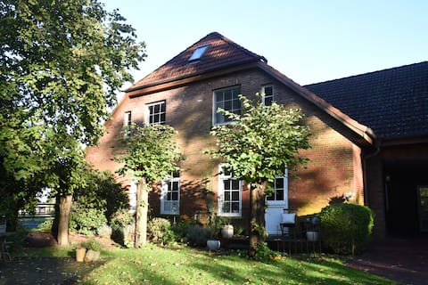 Hof-Freigeist
Wiesenblick