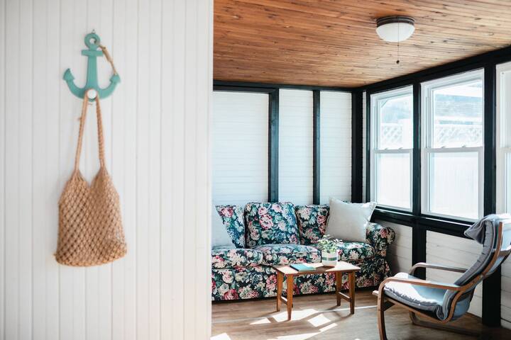 Beach Front Cottages gallery image 4