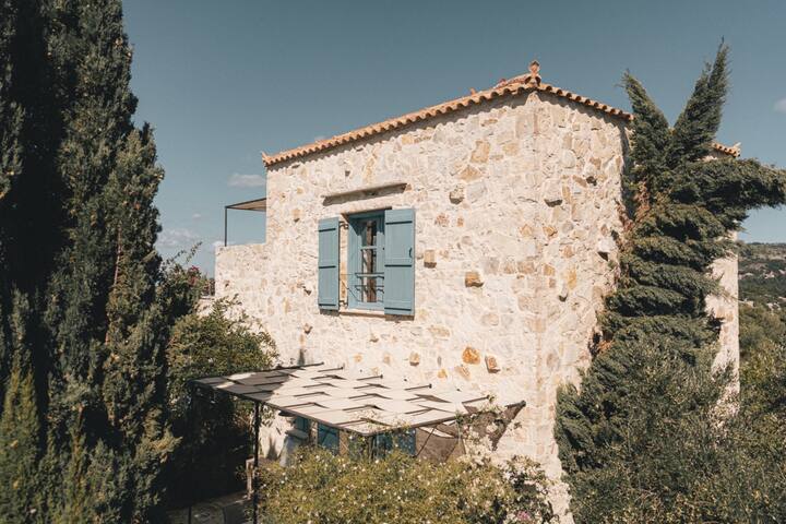 The 5 Seasons | 4 Studios gallery image 3