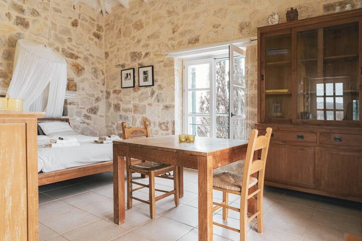 The 5 Seasons | 4 Studios gallery image 4