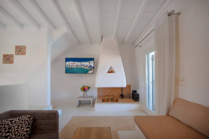 Infinity Private Pool Villa With WoW Beach View gallery image 5