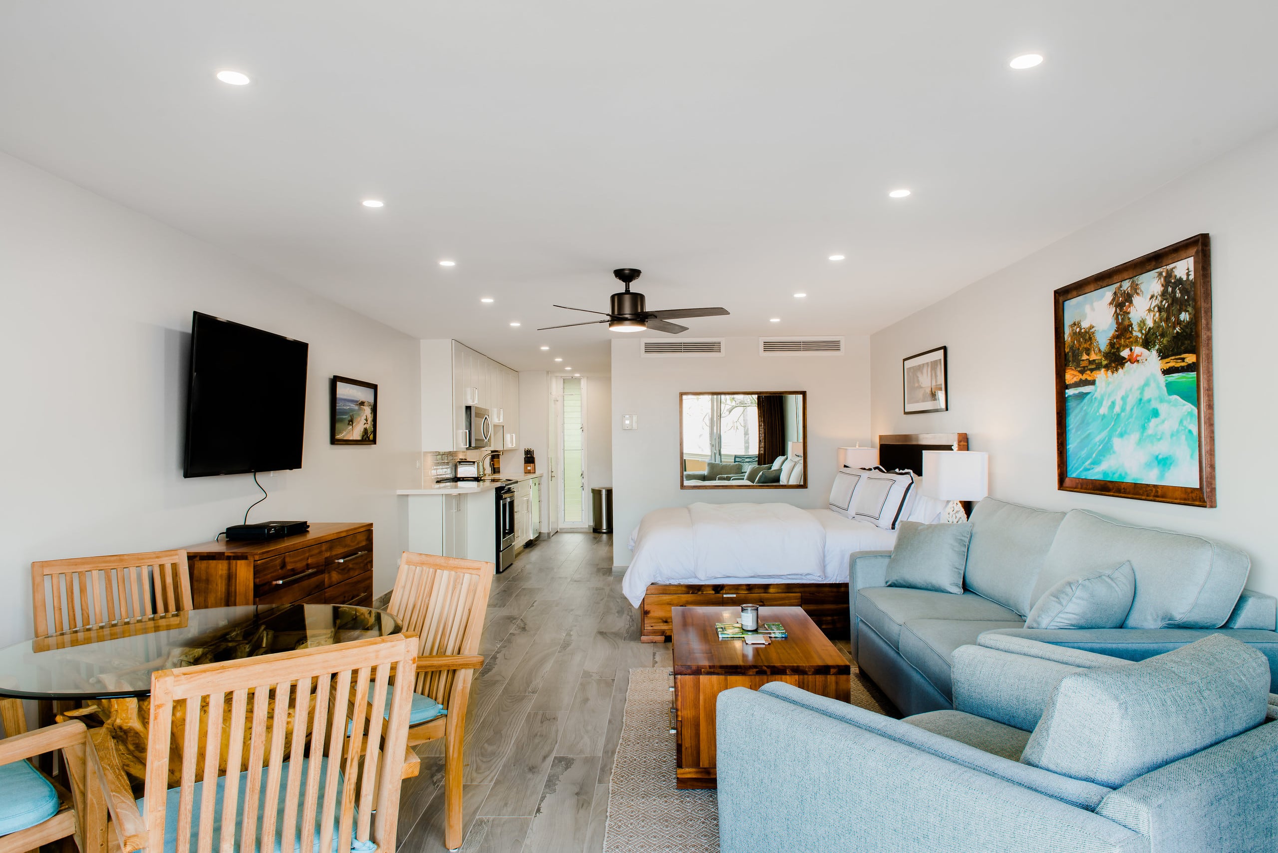 Condo in Lahaina · ★4.96 · 1 bedroom · 4 beds · 1 shared bath - Image 3