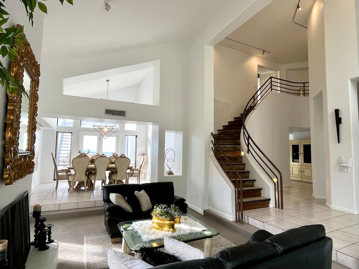 Successful Airbnb property: Bella Vista Mountain Retreat in North Mountain