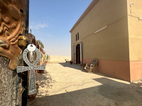 The Desert House, Luxor