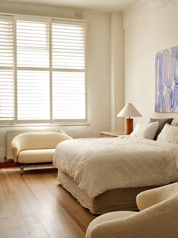 Central Laneway Oasis gallery image 2