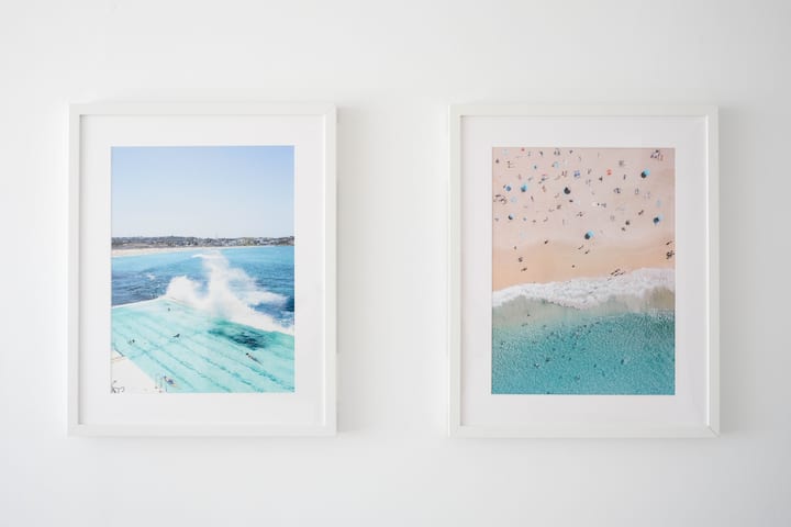 Art work showing Bondi Beach - just a 13min drive away.