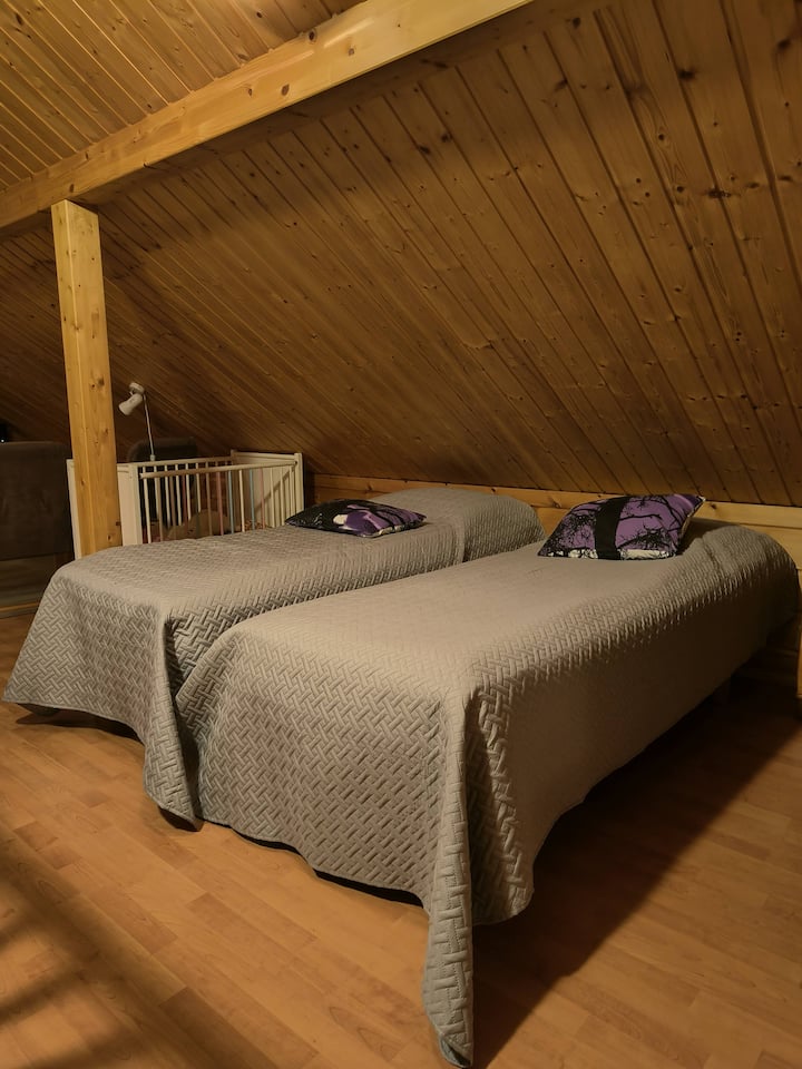 Dos camas de 80 cm en un loft
Dos camas de 80 cm en el loft