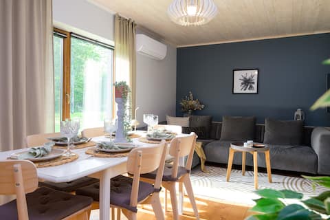 Country home surrounded by nature, spacious, private