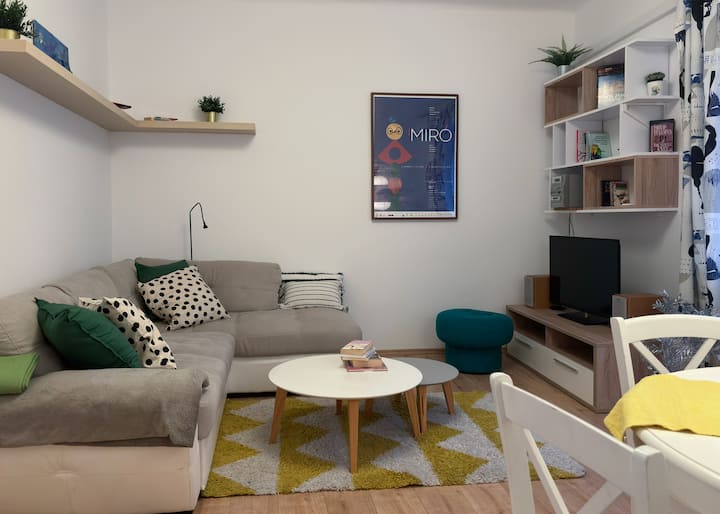 Quiet Apartment Maksimir • Self Check-in • Parking - Zagreb