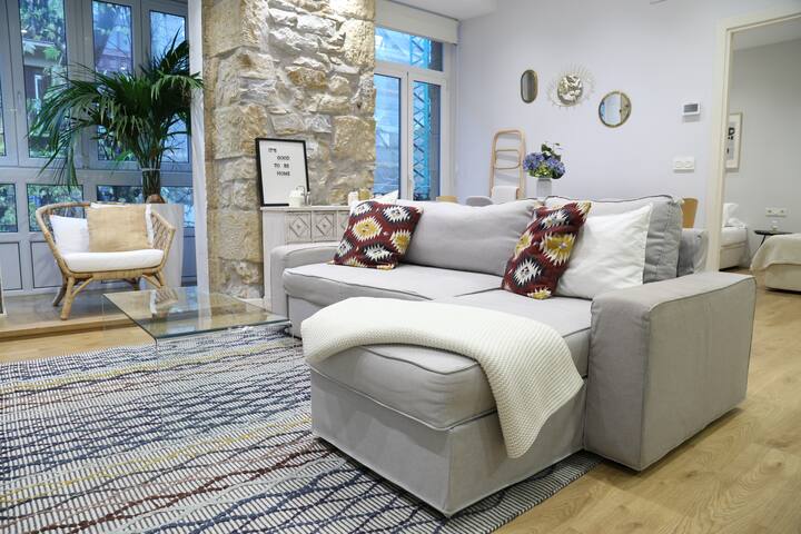 Cozy and centric apartment by Cisan Rentals