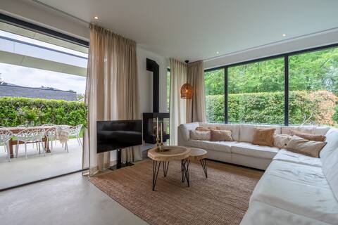 Luxury 6-pers. holiday home at North Sea beach