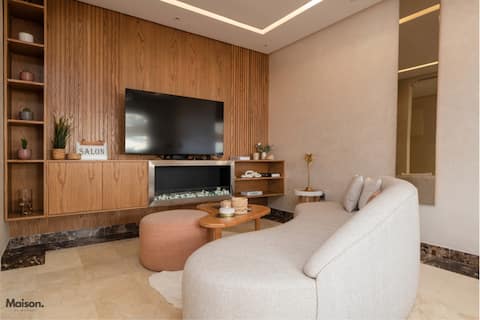 Luxury Suite Mannesmann • Pool, Parking & Seaview