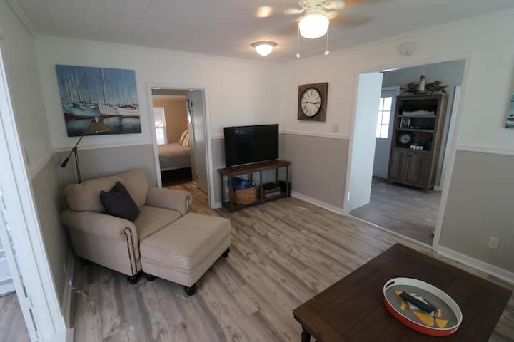 Charming Port Salerno Bungalow - Hobe Sound, FL