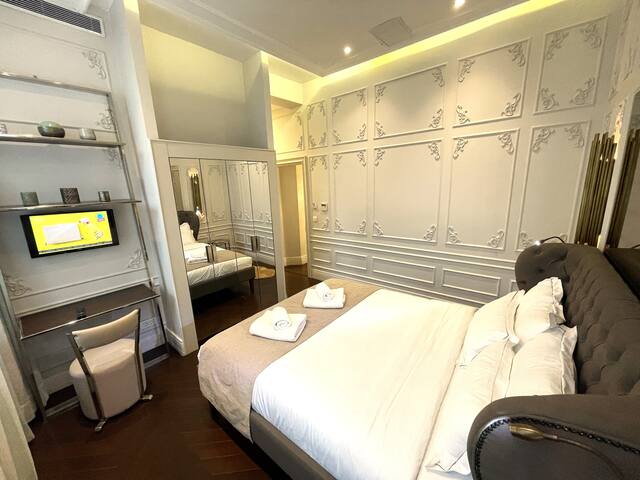 Spacious Taksim House 3+1 Fully A/C gallery image 5