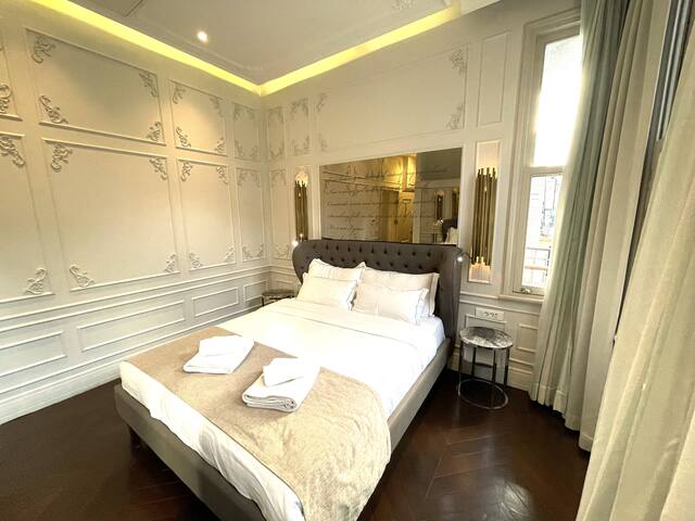 Spacious Taksim House 3+1 Fully A/C gallery image 4