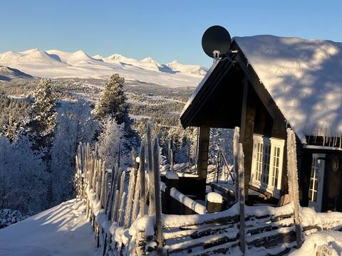 Enjoy winter with panoramic views of Rondane!