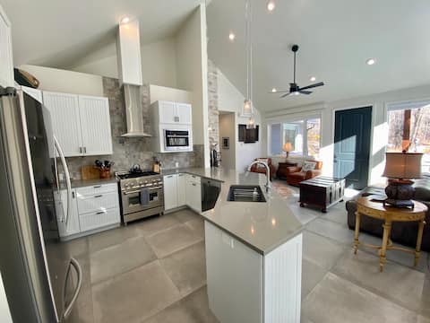 Marble Cottage Escape