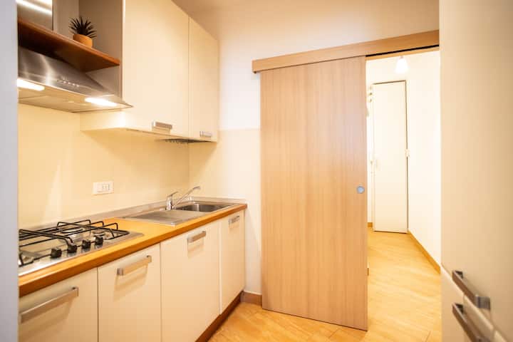 [Centrale/duomo 10min] Studio • Metro 1min • Wi-fi - Milan