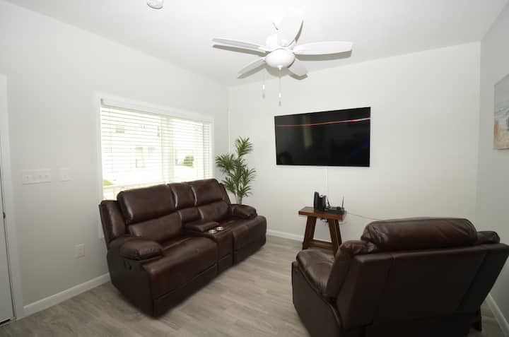 Tropical Paradise On The Bay! Las Joyas 205 - Port Isabel, TX