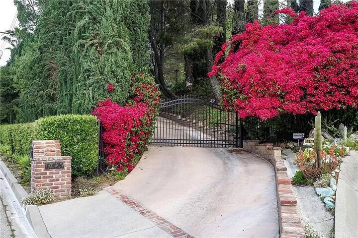 RESTY-Heated Pool & Sauna|Stay 3 Nights Get 1 FREE gallery image 2