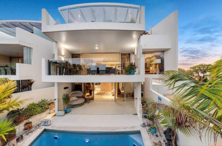 Pandanus Beach House