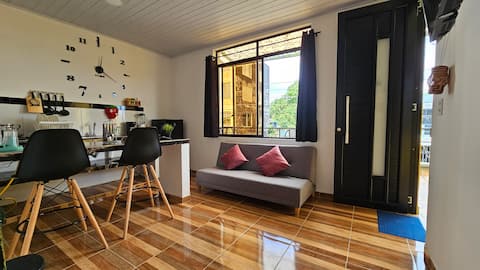 Family Amazon Minimalist