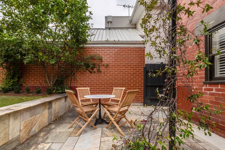 The Chatsworth Collection—A Contemporary Triplex gallery image 2