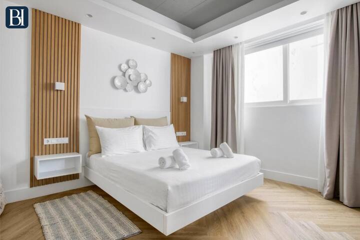 BHA022 – C – Suite Athens