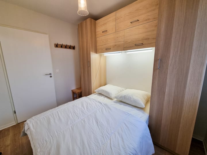 140x190. ليتر سيمونز