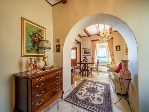 Popular Airbnb listing: Villa Melita with private pool in Grad Dubrovnik