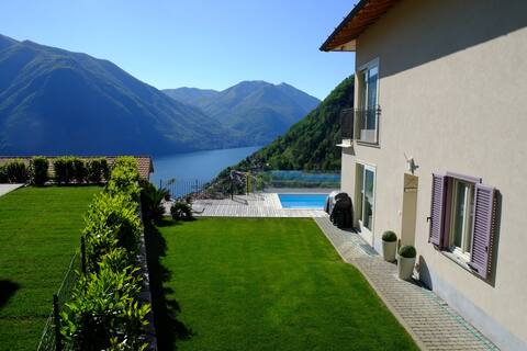 Villa Lilla w/ Swimming Pool