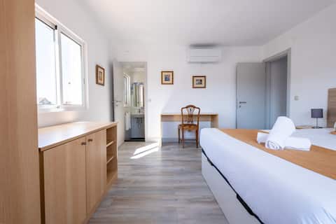 Family 3-bedroom apartment with pool | Villa Montês