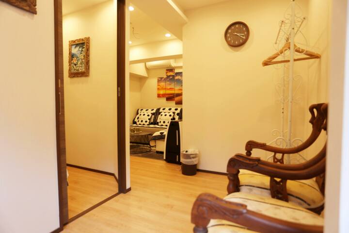 JR 2 min / Twin houses / Suitable Max 10 ppl gallery image 3