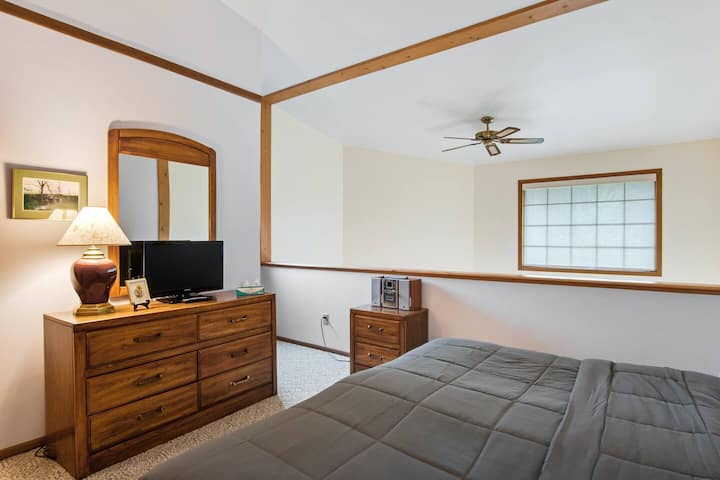 Chumba cha kulala # 2 Mtindo wa Roshani