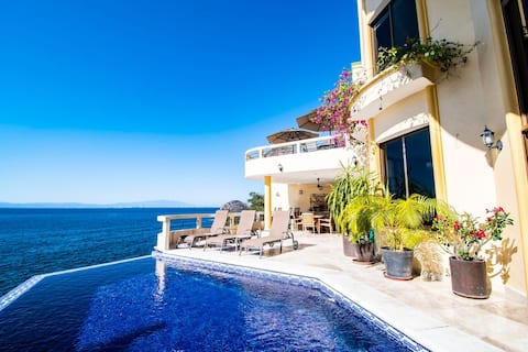 Ocean Front Villa BIG Hot Tub Heated Pool Chef